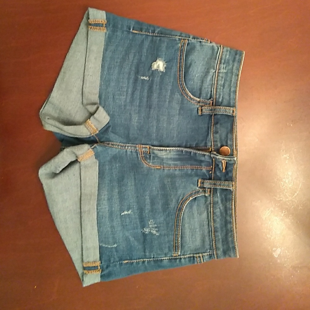 Ripped shorts